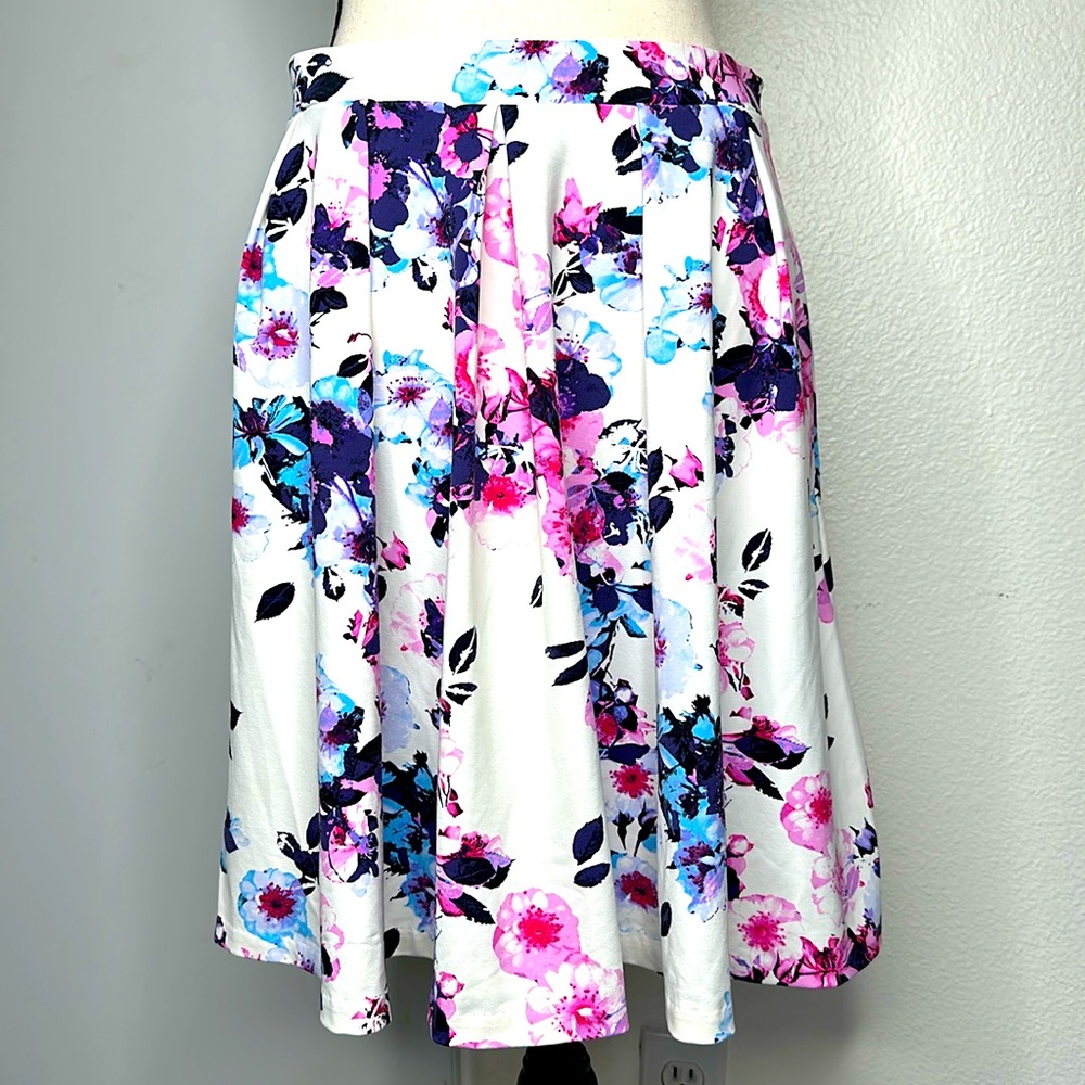 Adrienne Vittadini White Pink and Blue Midi Skirt